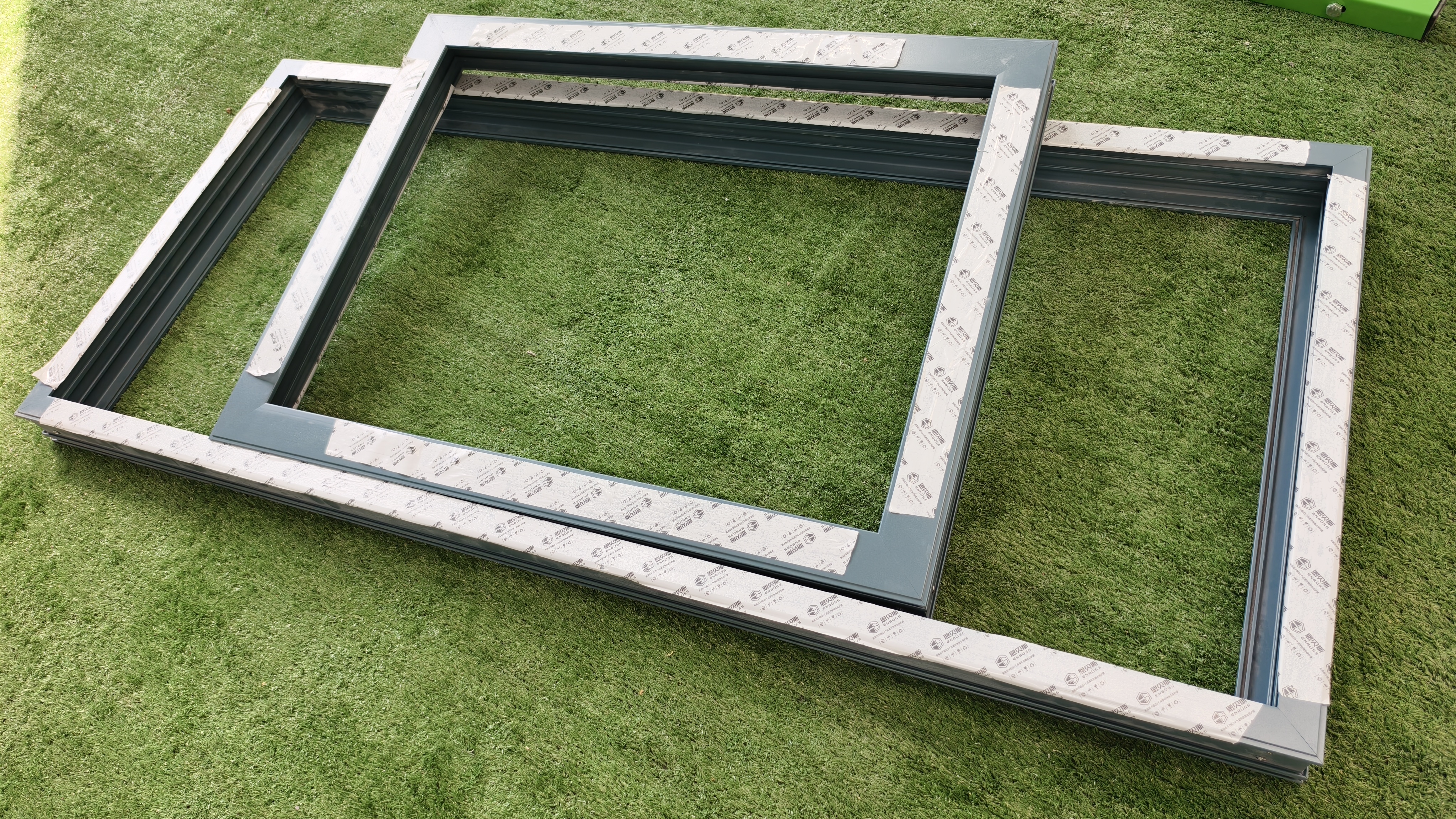 聚氨酯門(mén)窗：引領(lǐng)建筑行業(yè)綠色轉(zhuǎn)型新風(fēng)尚