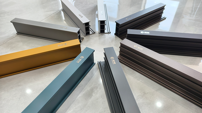 聚氨酯門(mén)窗：寒冷地區(qū)的溫暖守護(hù)者與節(jié)能利器